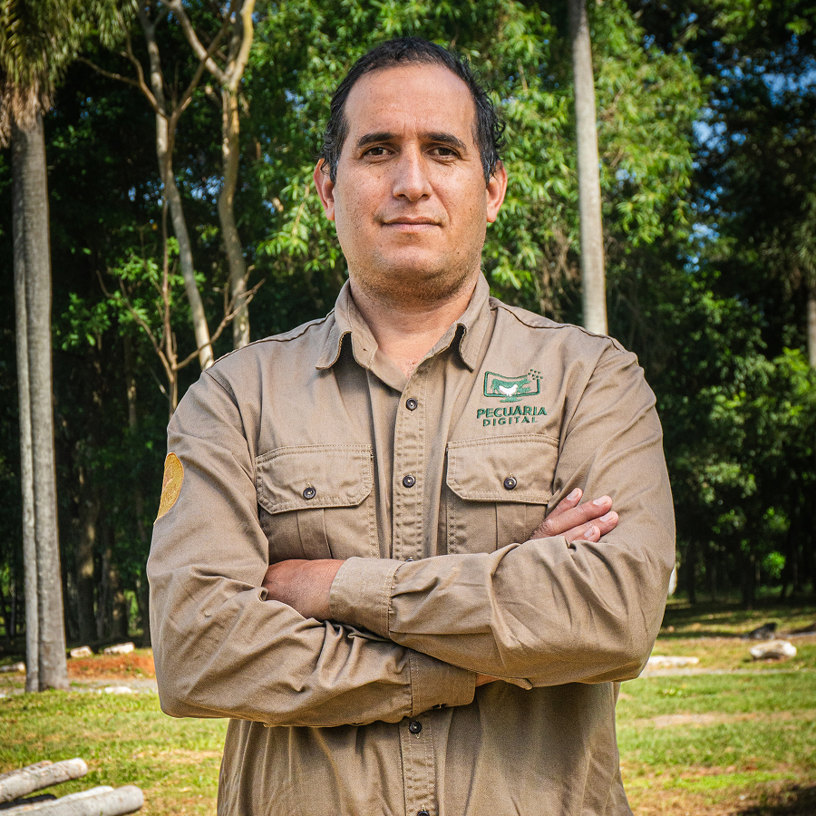 Foto del Dr. Víctor Larroza